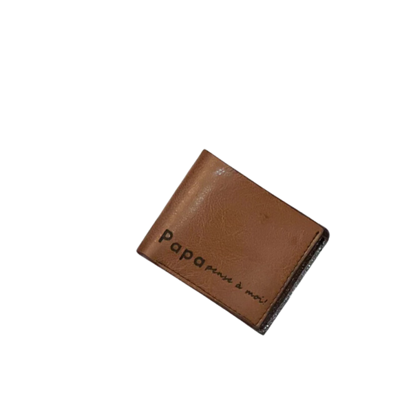 Engraved wallet: Daddy, think of me!